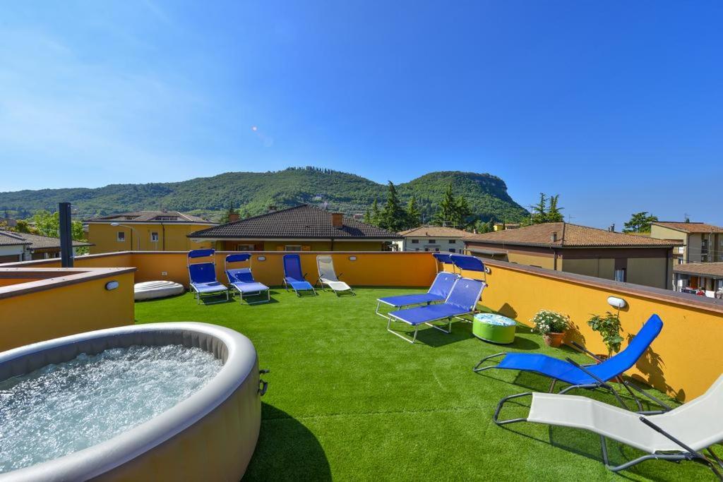 La Terrazza Sul Garda Otel Dış mekan fotoğraf